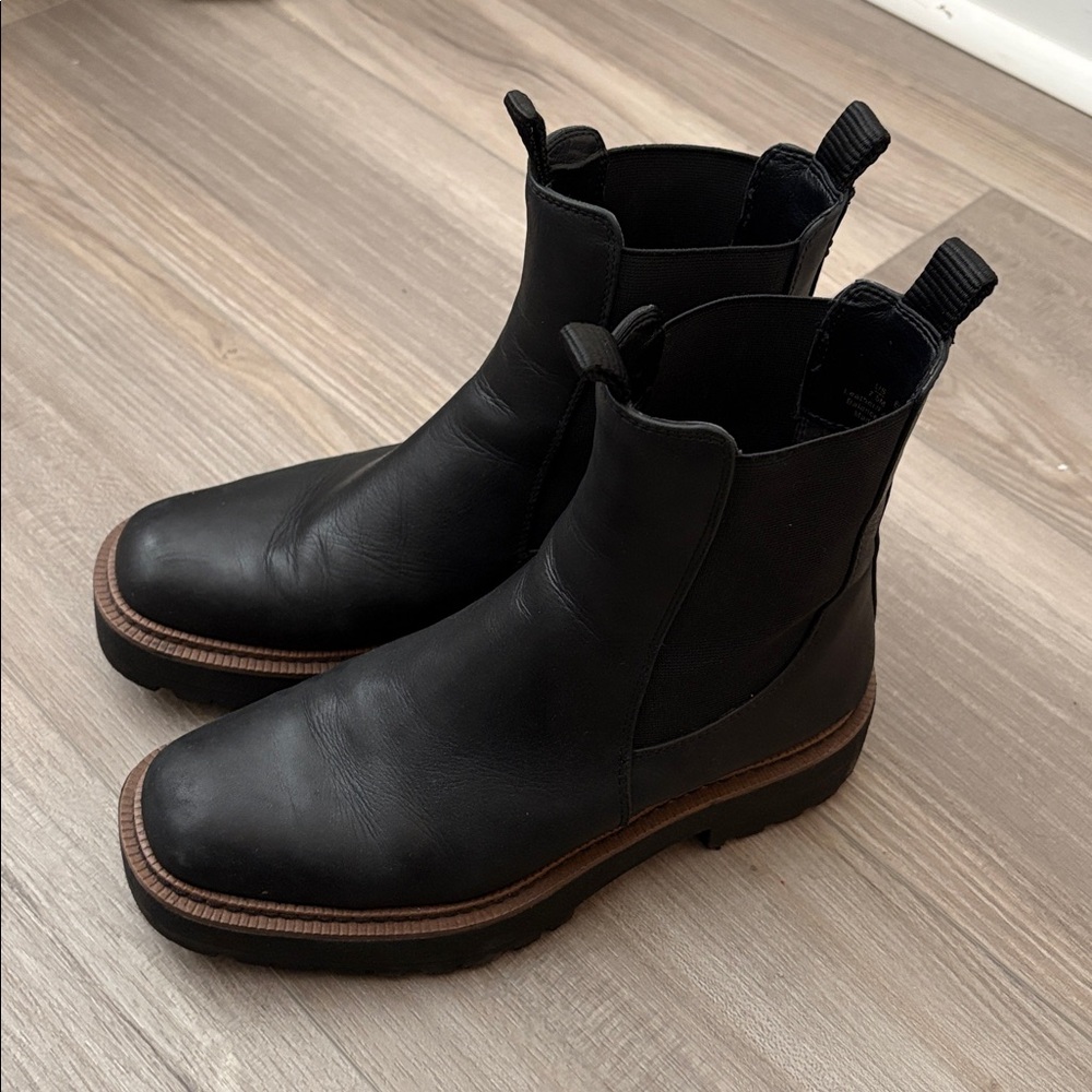 Sam Edelman Black Ankle Boots with Chelsea Style and Elastic Panels - Picture 3 of 5